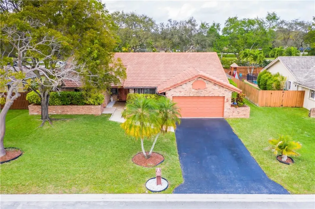 11005 NW 7th Street Coral Springs FL 33071