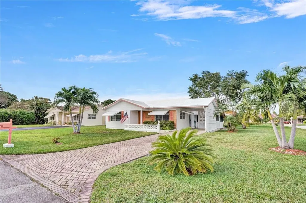 7011 NW 95th Avenue Tamarac FL 33321