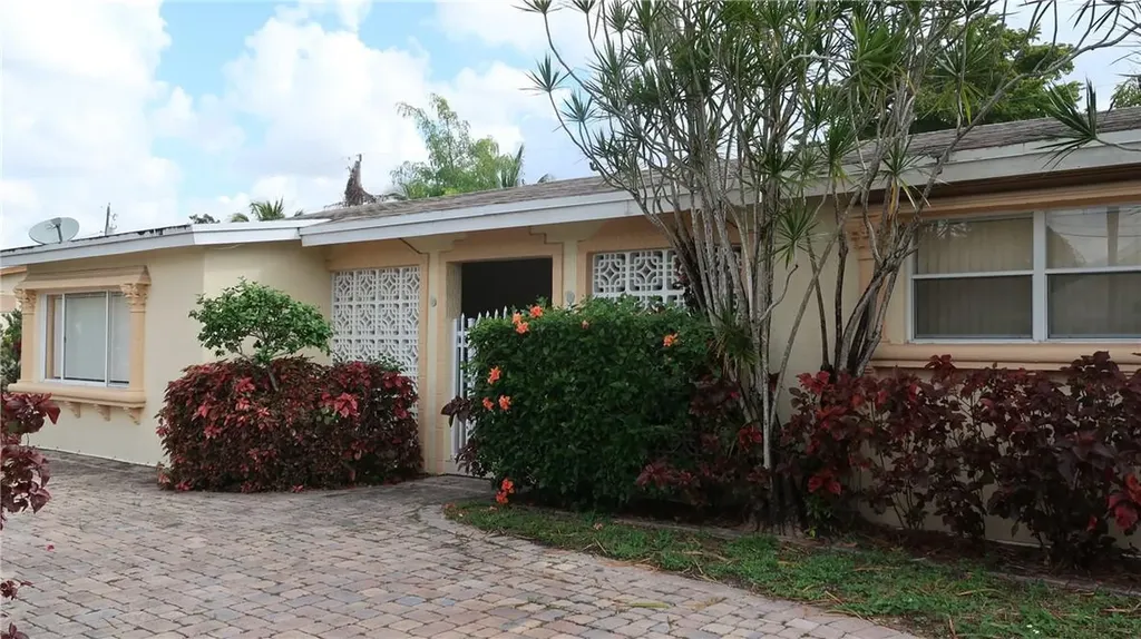 2370 NW 64th Avenue Sunrise FL 33313