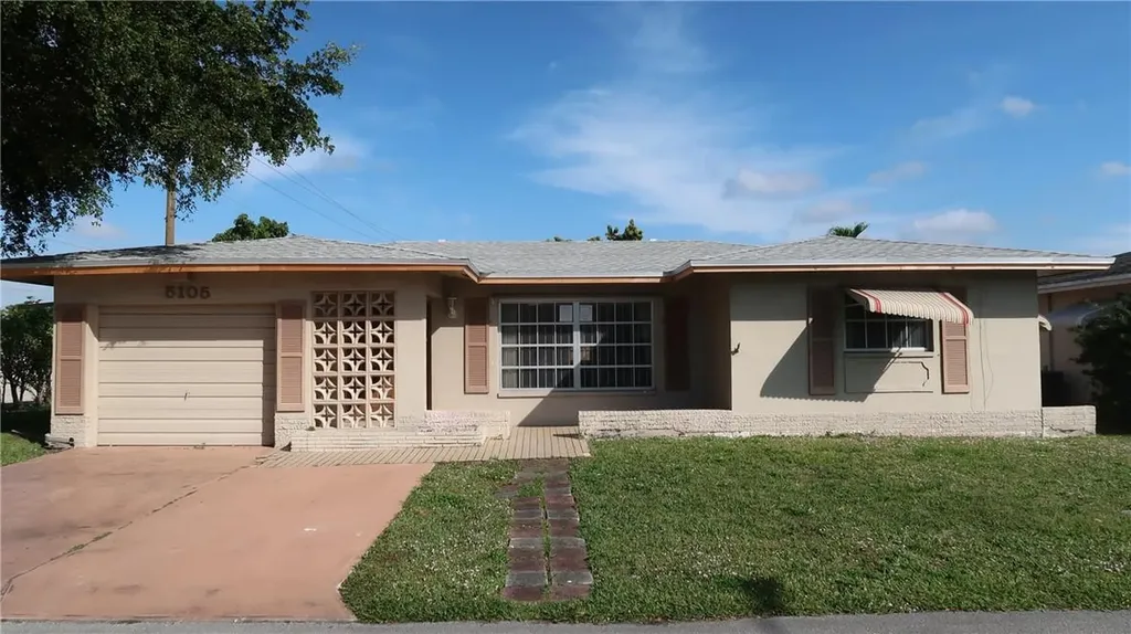 5105 NW 54th Court Tamarac FL 33319