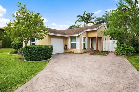13731 Oak Ridge Drive Davie FL 33325