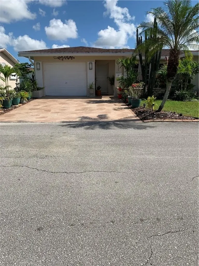 5706 NW 66th Terrace Tamarac FL 33321
