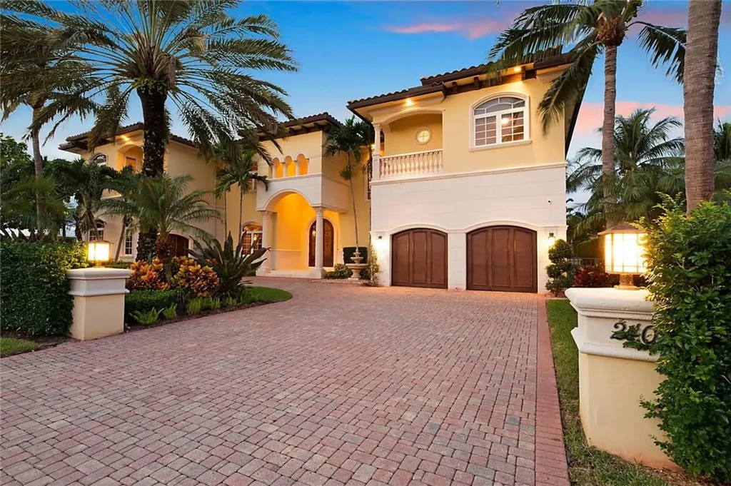 2401 NE 34th Court Lighthouse Point FL 33064
