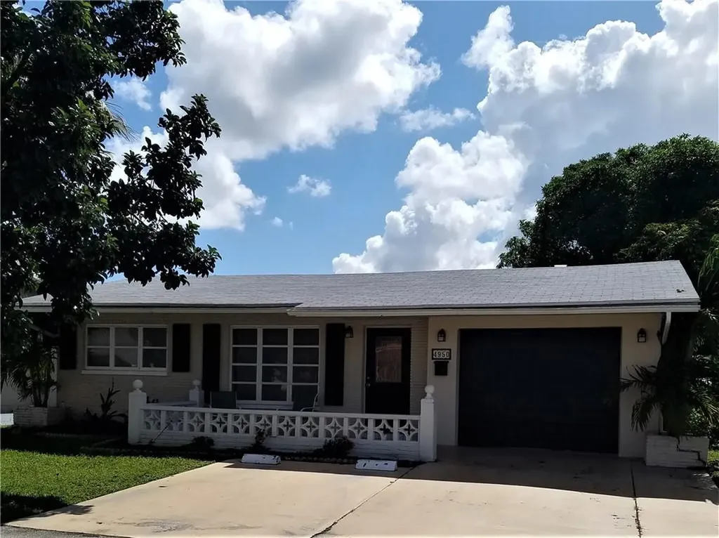 4950 NW 55th Court Tamarac FL 33319