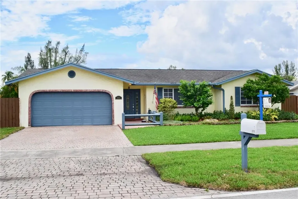 8103 SW 30th Street Davie FL 33328