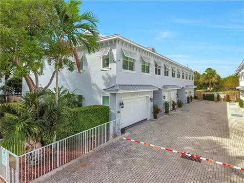 15 NE 20th Avenue Pompano Beach FL 33060