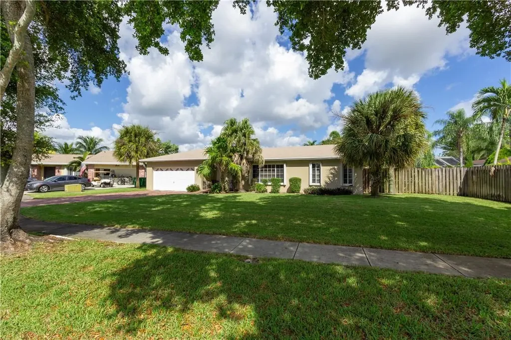 8711 SW 51st Court Cooper City FL 33328