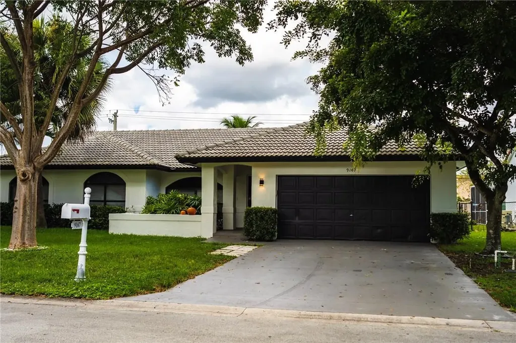 9167 NW 44th Court Coral Springs FL 33065
