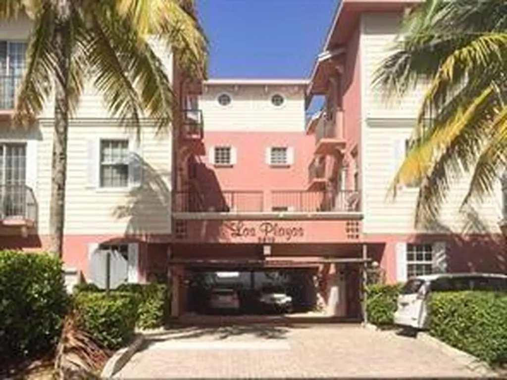 3213 NE 5th Street Pompano Beach FL 33062
