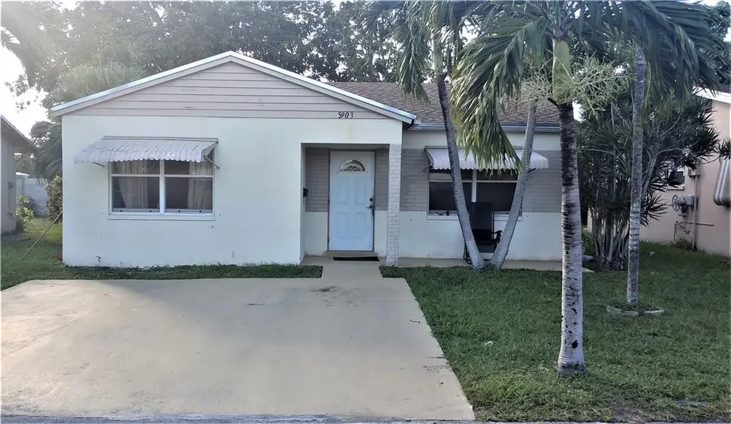 5903 NW 74th Avenue Tamarac FL 33321