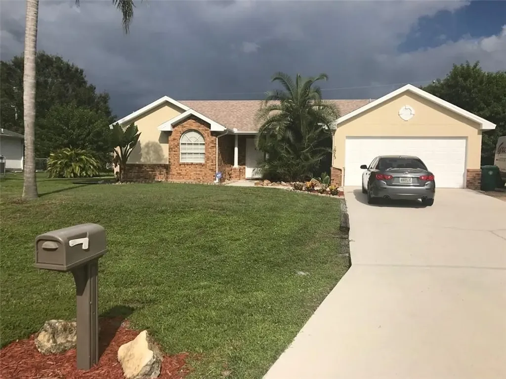 2973 SW Varsity Lane Port St Lucie FL 34953