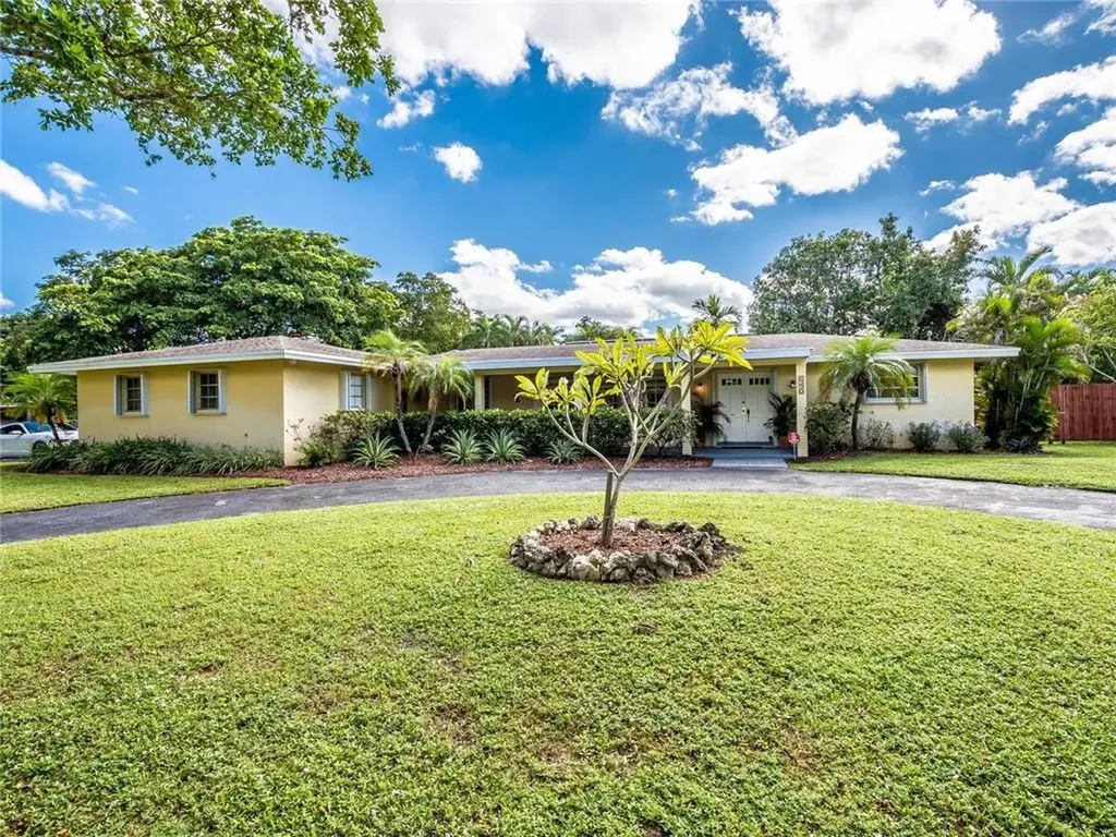 6220 SW 5th Court Plantation FL 33317