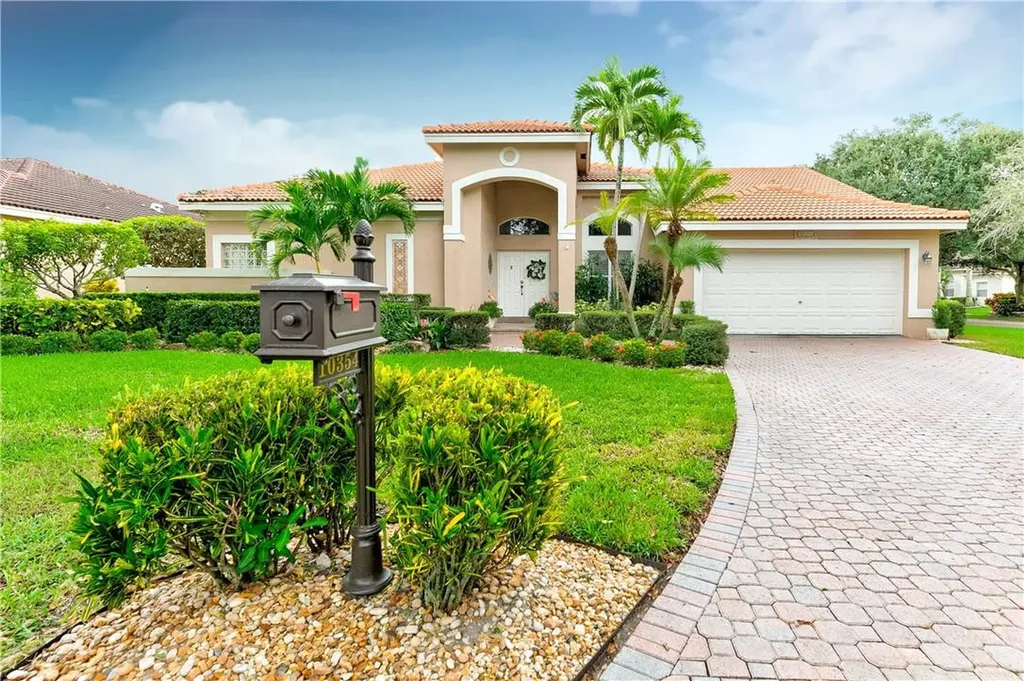 10354 NW 54th Place Coral Springs FL 33076