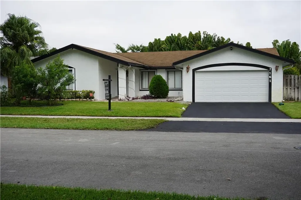 7161 NW 46th Court Lauderhill FL 33319