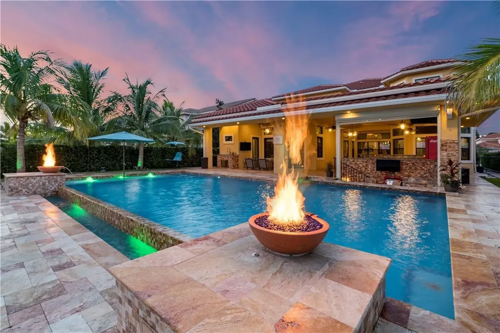 10212 Sweet Bay Manor Parkland FL 33076