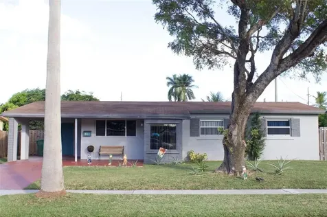 511 SW 64th Terrace Pembroke Pines FL 33023