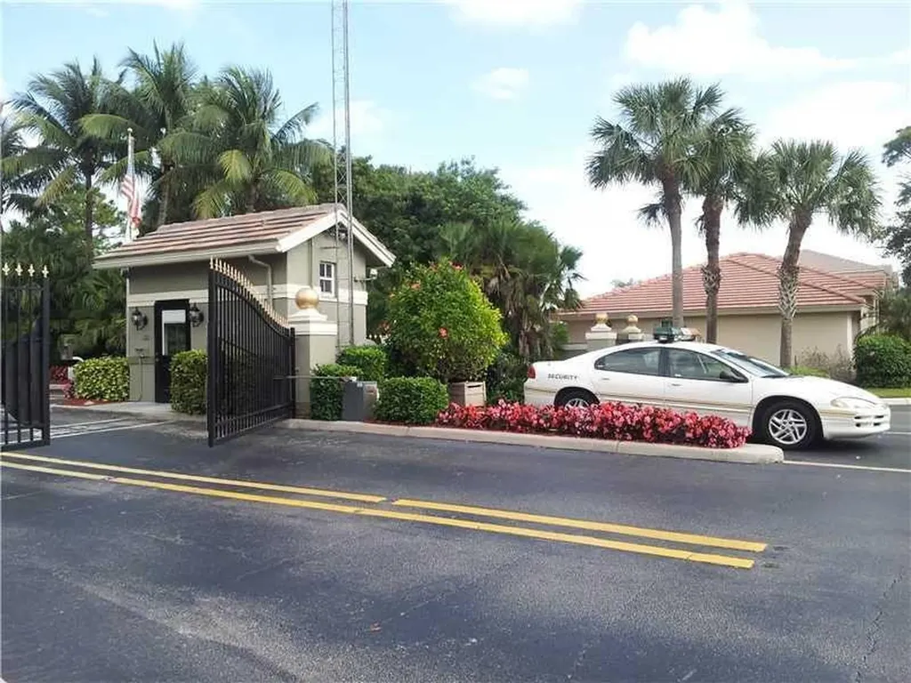 3509 Dunes Vista Drive Pompano Beach FL 33069