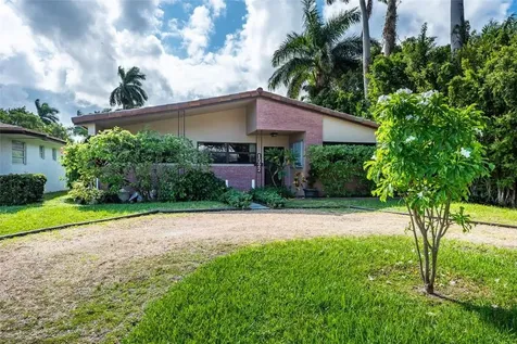 1322 Lincoln Street Hollywood FL 33019