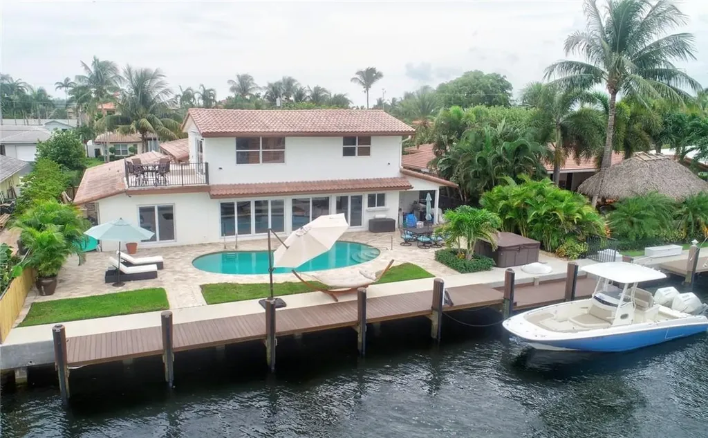 2911 NE 23rd Street Pompano Beach FL 33062