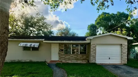 710 SW 71st Terrace Pembroke Pines FL 33023