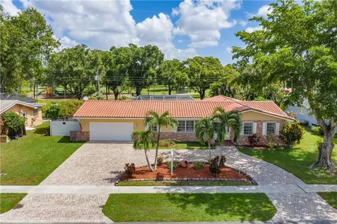 520 NW 75th Avenue Plantation FL 33317
