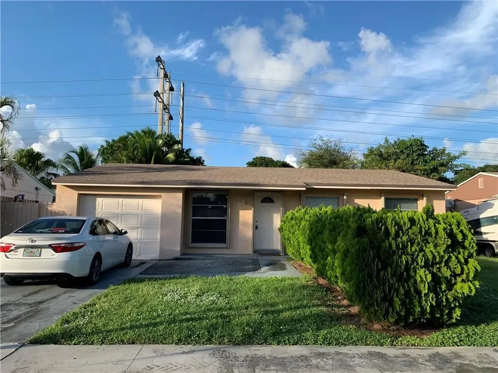 7771 SW 1st Street Margate FL 33068