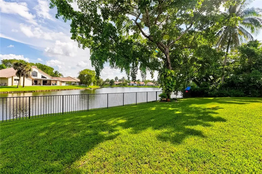 11185 NW 2nd Court Coral Springs FL 33071