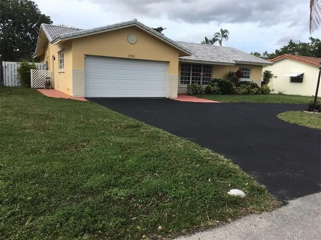 3790 NW 78th Terrace Coral Springs FL 33065