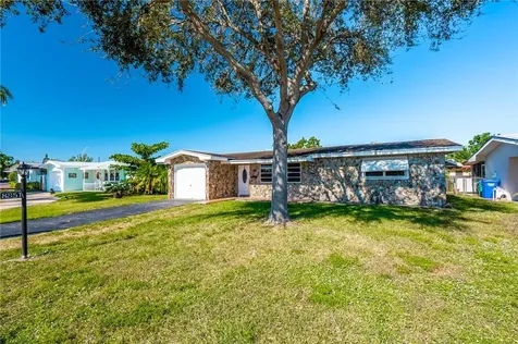 8851 NW 11th Court Pembroke Pines FL 33024