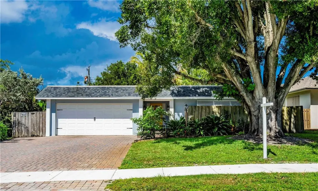 1513 SE 2nd Street Pompano Beach FL 33060