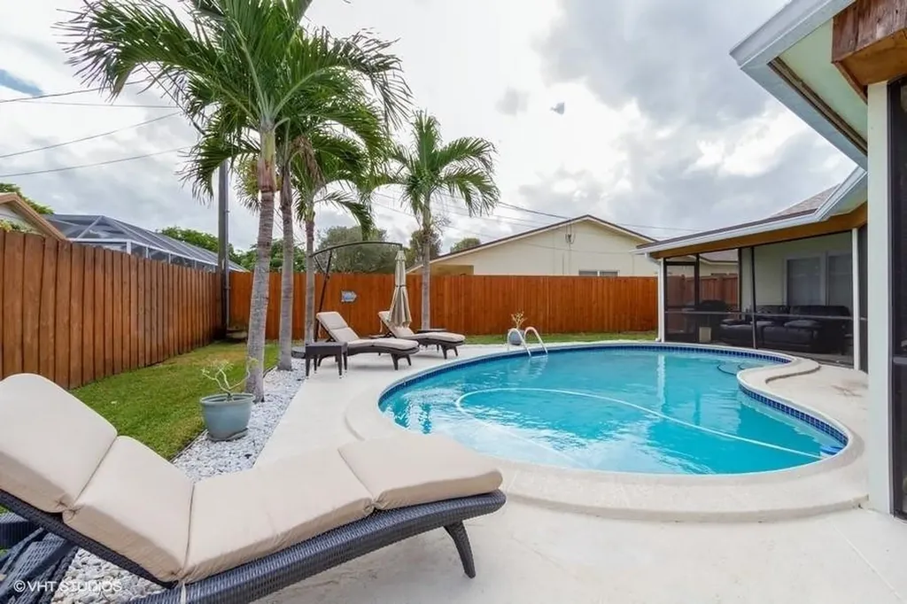 127 Orchard Ridge Lane Boca Raton FL 33431