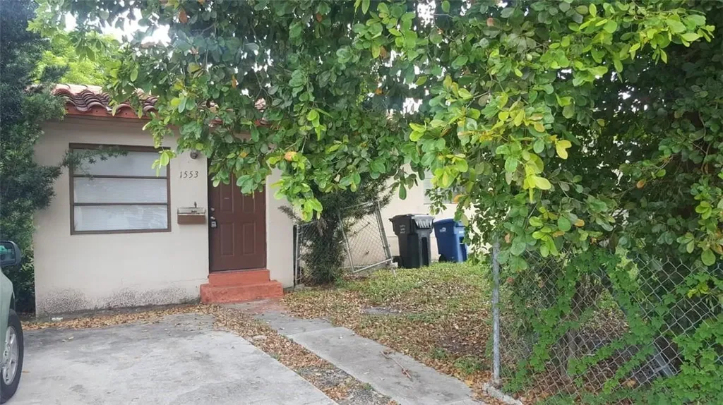 1553 NE 152nd Street North Miami Beach FL 33162