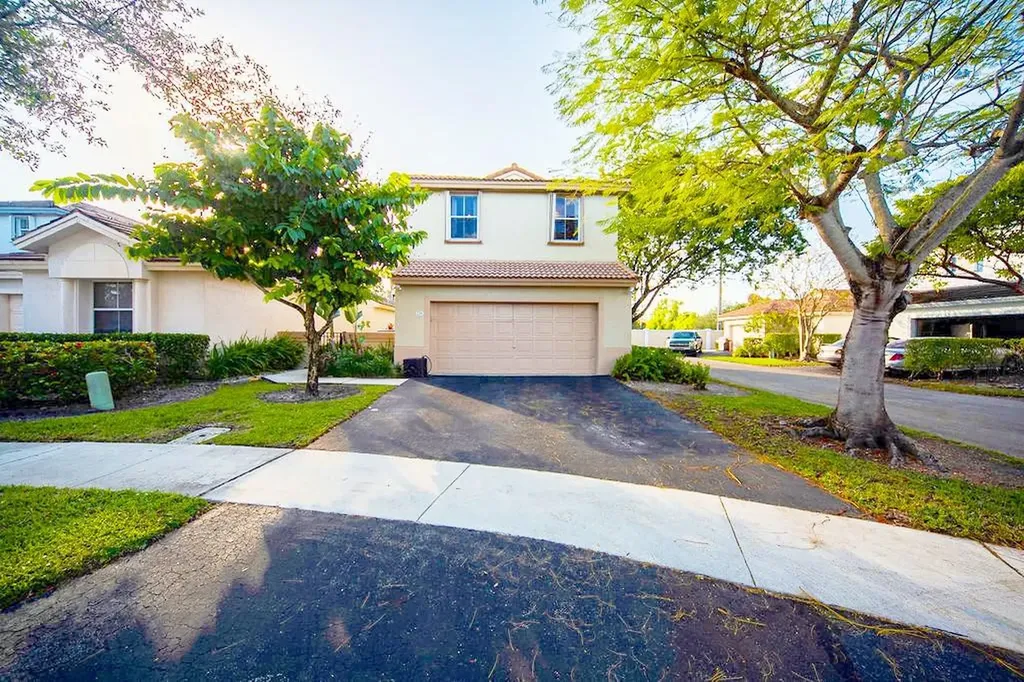 235 NW 75th Way Plantation FL 33317
