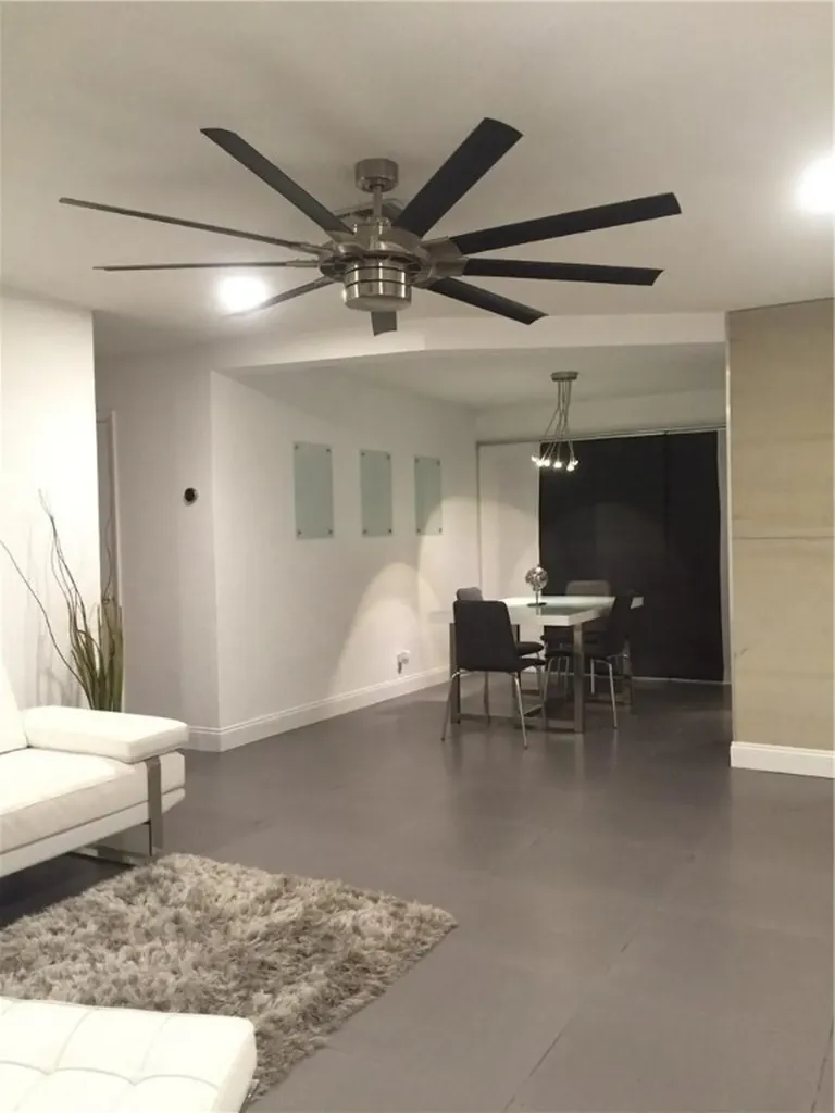 4461 NW 19th Avenue Oakland Park FL 33309