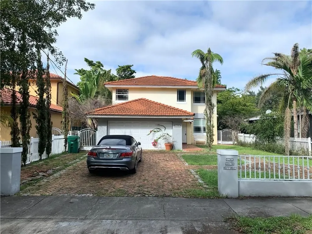 5795 SW 35th Street Miami FL 33155