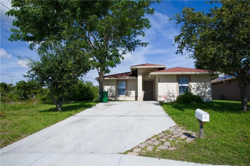 850 Drive Martin Luther King Jr Boulevard Riviera Beach FL 33404