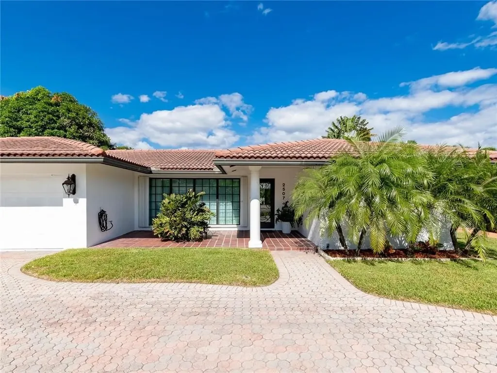 2507 SE 13th Street Pompano Beach FL 33062