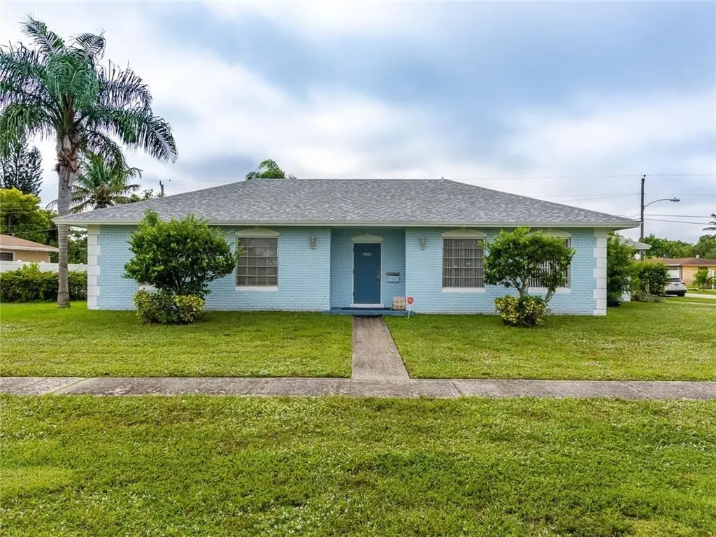 4460 NW 8th Street Plantation FL 33317