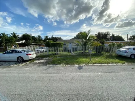 10525 NW 29th Avenue Miami FL 33147