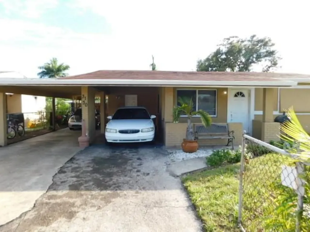 3130 NW 4th Court Lauderhill FL 33311