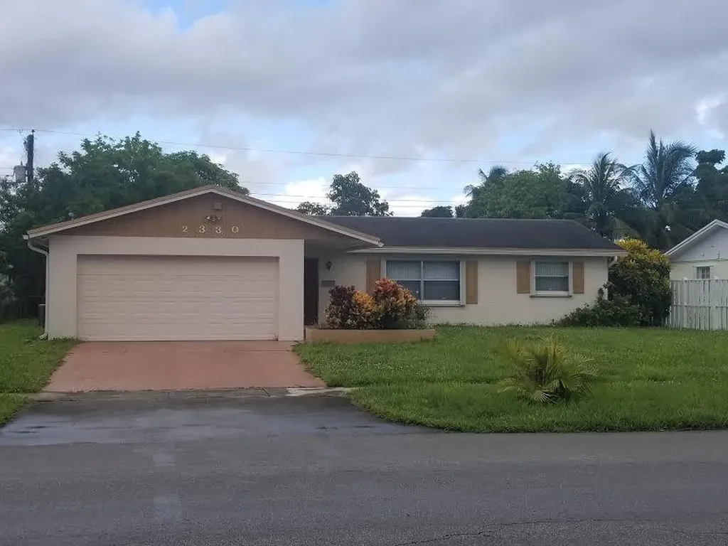 2330 NW 60th Terrace Sunrise FL 33313
