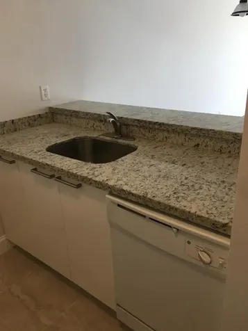 914 Twin Lakes Drive Coral Springs FL 33071