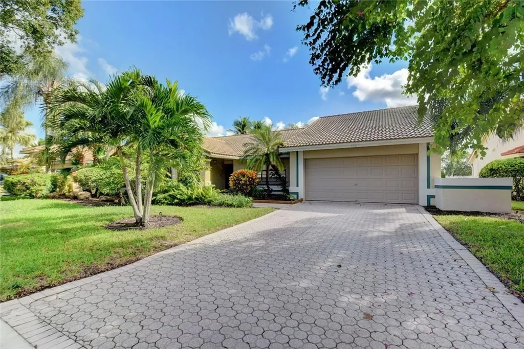 550 NW 108th Avenue Plantation FL 33324