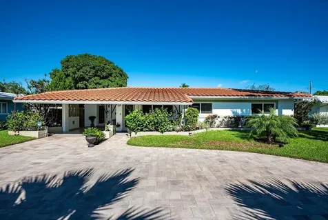1741 NE 40th Court Oakland Park FL 33334