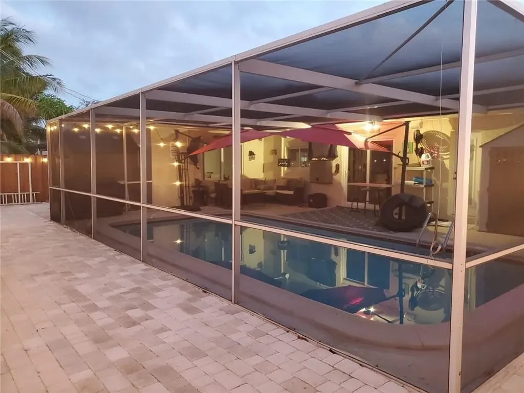 11331 NW 40th Place Sunrise FL 33323