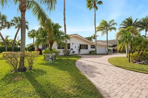 2850 NE 52nd Court Lighthouse Point FL 33064