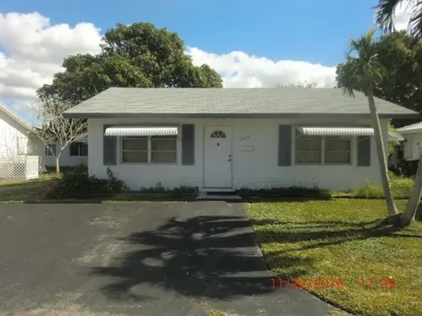 7610 NW 68th Avenue Tamarac FL 33321