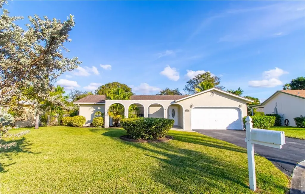 2617 NW 98th Terrace Coral Springs FL 33065