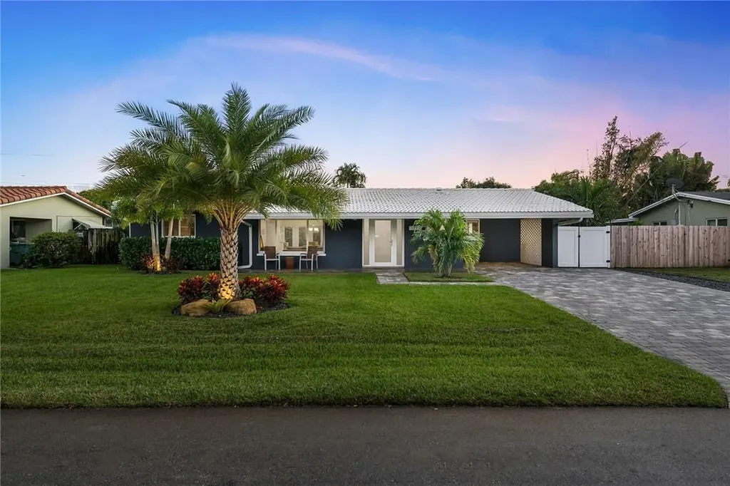 1310 NE 46th Street Oakland Park FL 33334