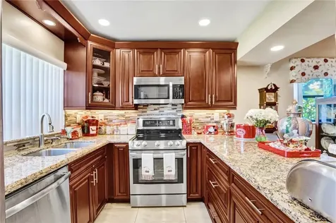 7346 NW 38th Place Coral Springs FL 33065